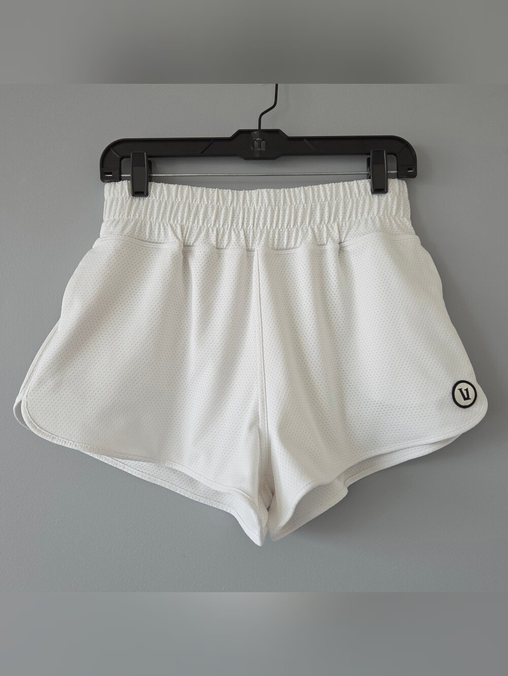 Vuori Women's Micro Mesh Short - Medium - White - VW3054 - EUC